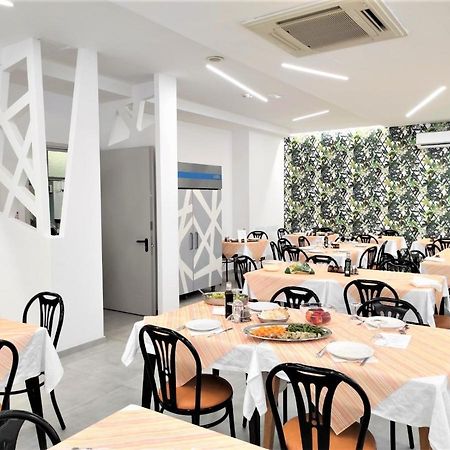 Hotel Madrid ريميني المظهر الخارجي الصورة
