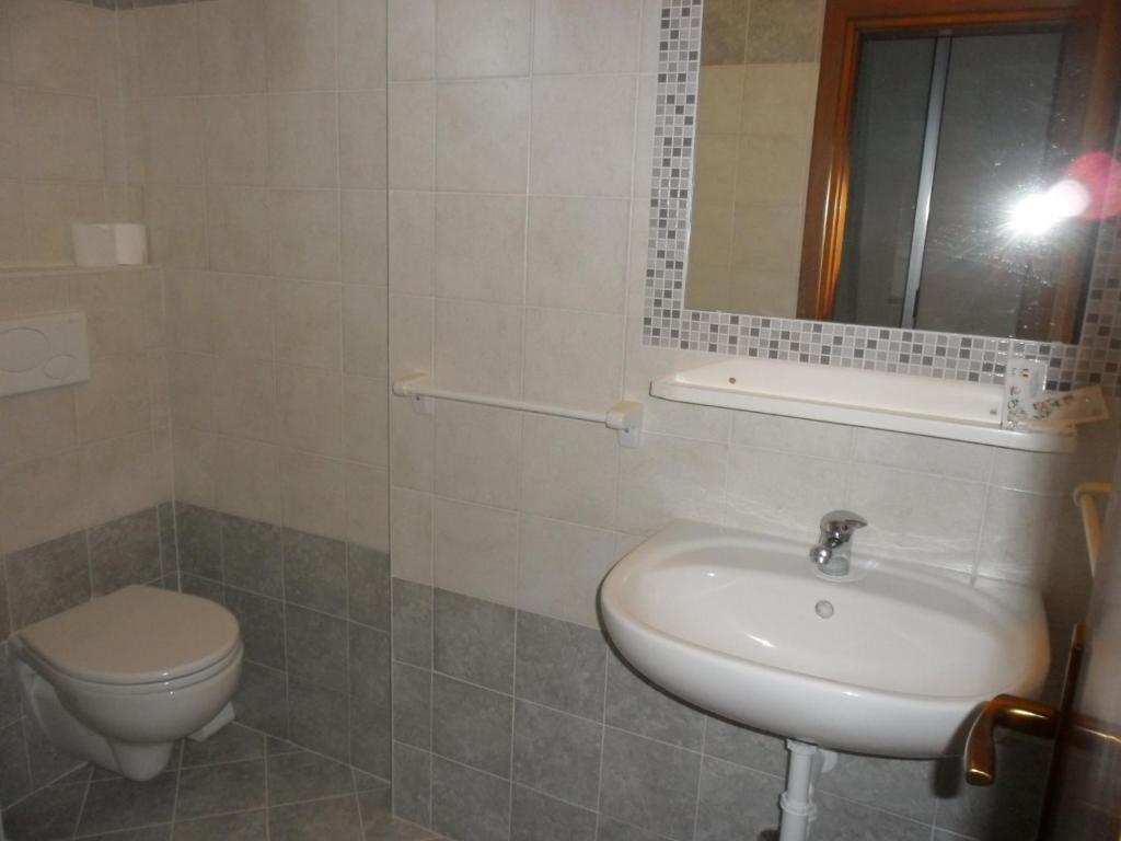 Hotel Madrid ريميني المظهر الخارجي الصورة